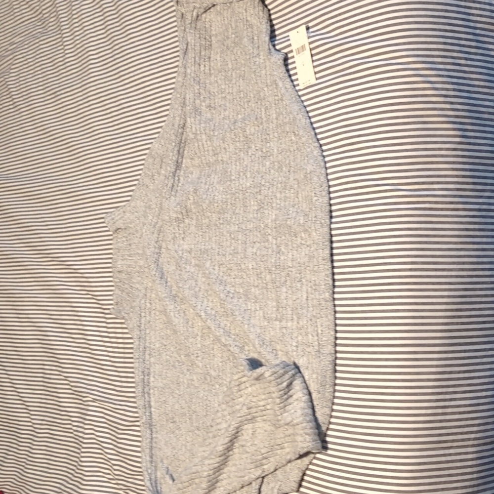 PILCRO Anthropologie Gray Boxy SOFT Cropped Mock Neck Sweater SZ M WOMENS NWT